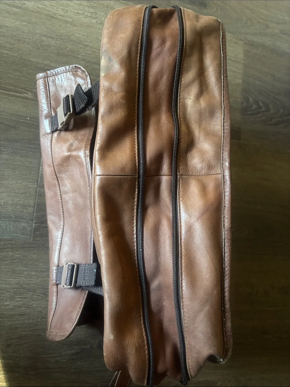 Brown Leather Messenger Bag with Adjustable Shoulder Strap